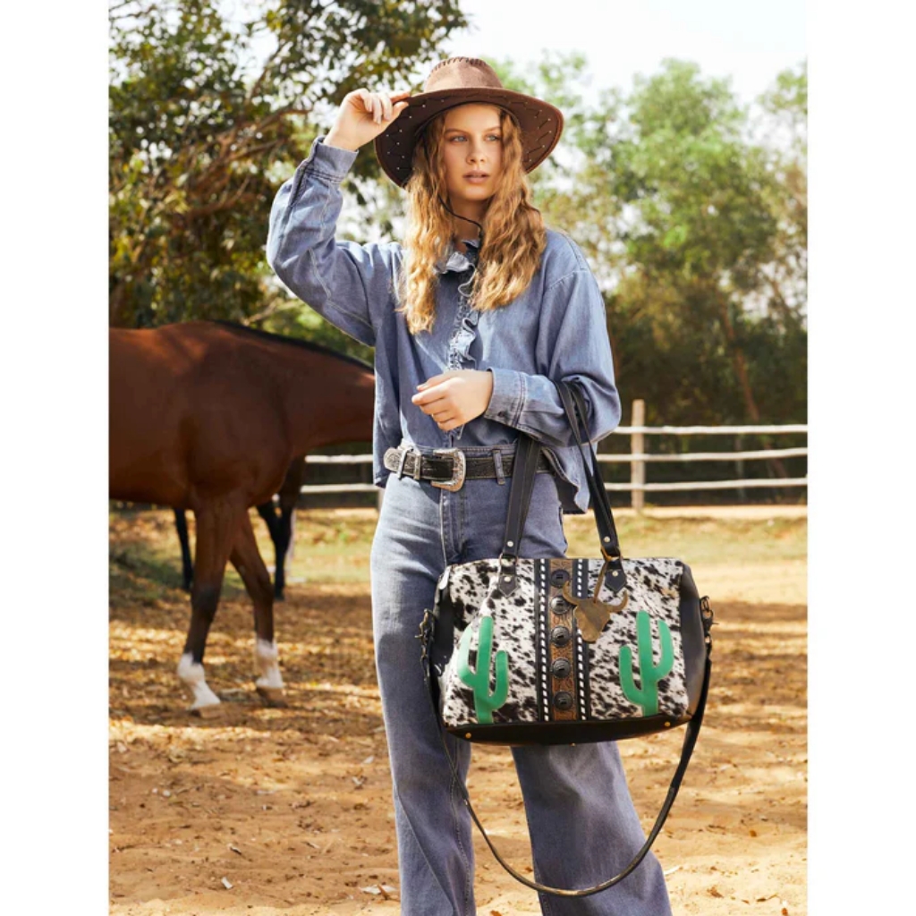 Stylish Black And Green Women's Bag